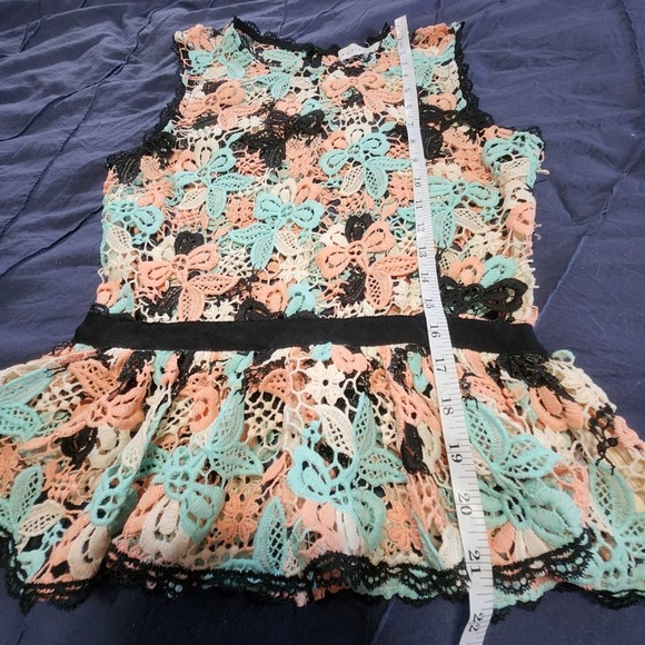 ENDLESS ROSE Crocheted top - Size S - Picture 6 of 6